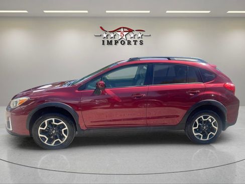 Used 2017 Subaru Crosstrek 2.0i Premium image 2