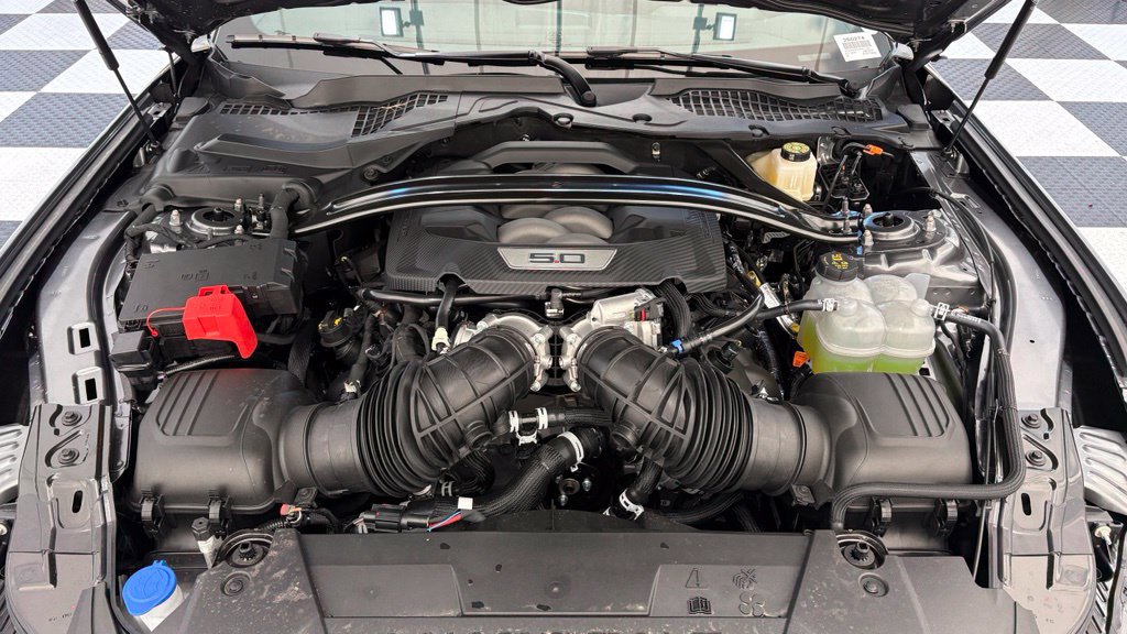 New 2026 Ford Mustang GT w/ GT Performance Package RWD image 8