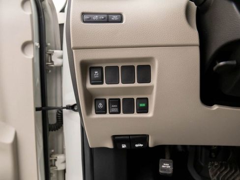 Used 2018 Nissan Rogue Sport SL image 18