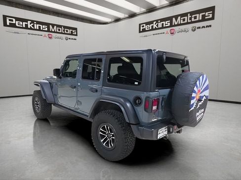 Used 2024 Jeep Wrangler Unlimited Sport AWD/4WD image 3