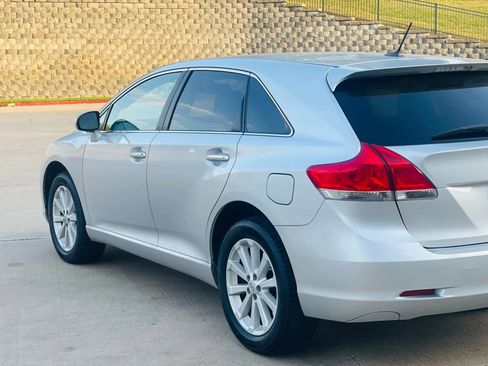 Used 2011 Toyota Venza AWD image 5