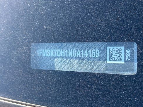 Used 2022 Ford Explorer XLT w/ Equipment Group 202A RWD image 10