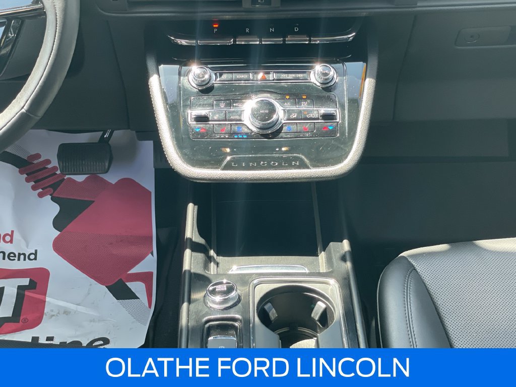 Certified 2022 Lincoln Corsair AWD w/ Equipment Group 101A image 27