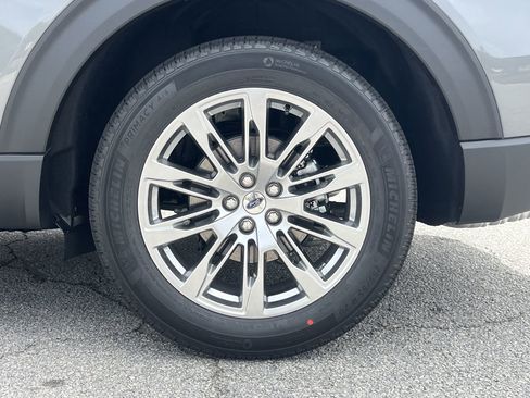New 2026 Ford Explorer Platinum RWD image 28