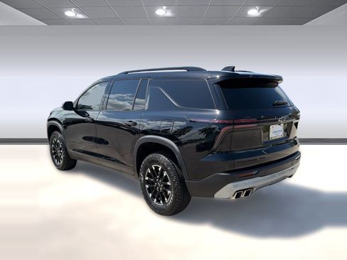 Certified 2025 Chevrolet Traverse Z71 w/ Driver Confidence Package AWD/4WD image 3