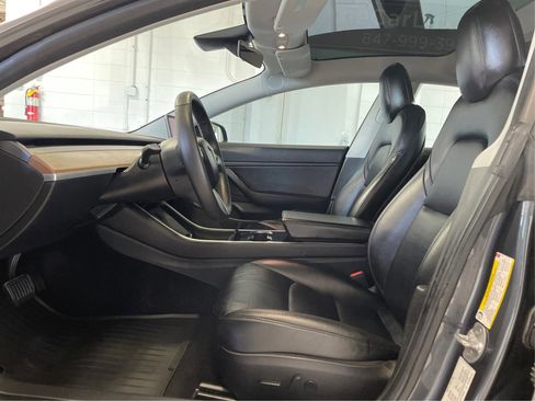 Used 2019 Tesla Model 3 Long Range image 9