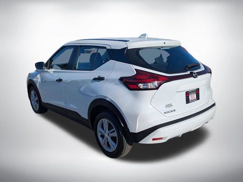 Used 2024 Nissan Kicks S FWD image 5