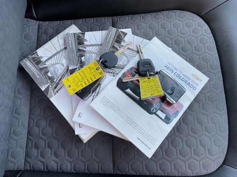 Used 2015 Chevrolet Colorado Z71 image 42