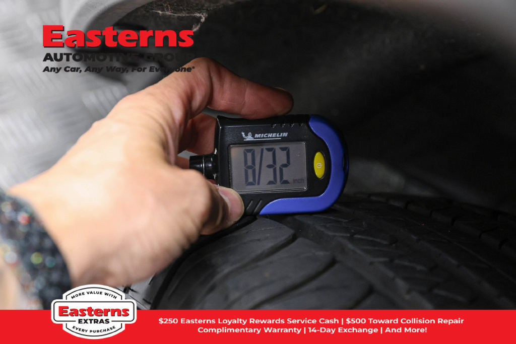 Used 2021 Jeep Grand Cherokee Laredo AWD/4WD image 30