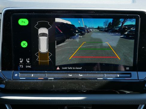 New 2026 Volkswagen Atlas Peak Edition AWD/4WD image 10