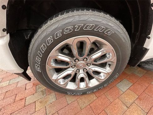 Used 2023 RAM 1500 Laramie image 9