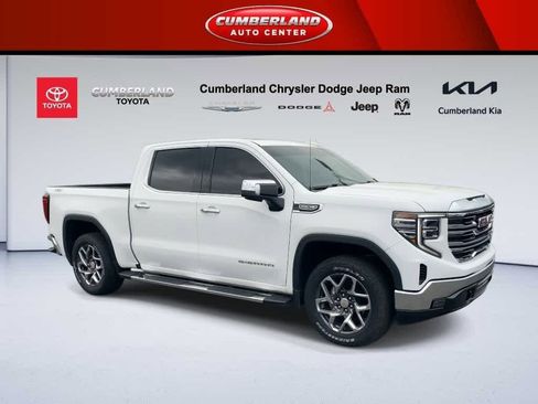 Used 2023 GMC Sierra 1500 SLT w/ SLT Premium Package image 2