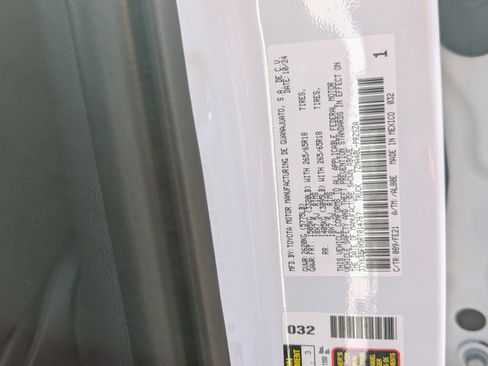 Used 2024 Toyota Tacoma TRD Sport image 33