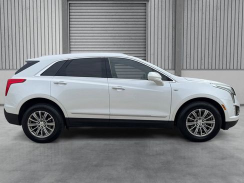 Used 2017 Cadillac XT5 Luxury w/ Driver Awareness Package AWD/4WD image 31