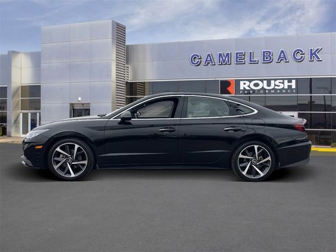 Used 2023 Hyundai Sonata SEL Plus image 2