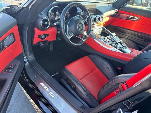 Used 2018 Mercedes-Benz AMG GT C image 8