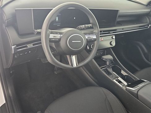 Used 2025 Hyundai Tucson SEL image 16