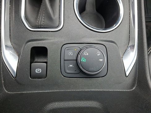 Used 2023 Chevrolet Traverse LT w/ LPO, Floor Liner Package AWD/4WD image 25