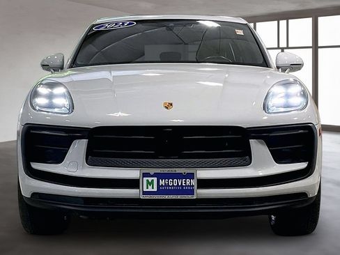 Used 2023 Porsche Macan AWD/4WD image 2