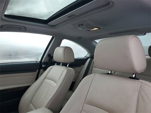 Used 2012 BMW 335i xDrive 335i xDrive image 9