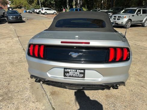 Used 2018 Ford Mustang Premium image 6