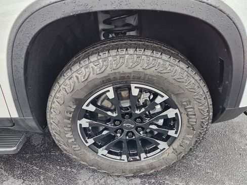 Certified 2025 Chevrolet Traverse Z71 w/ Enhanced Driving Package image 8