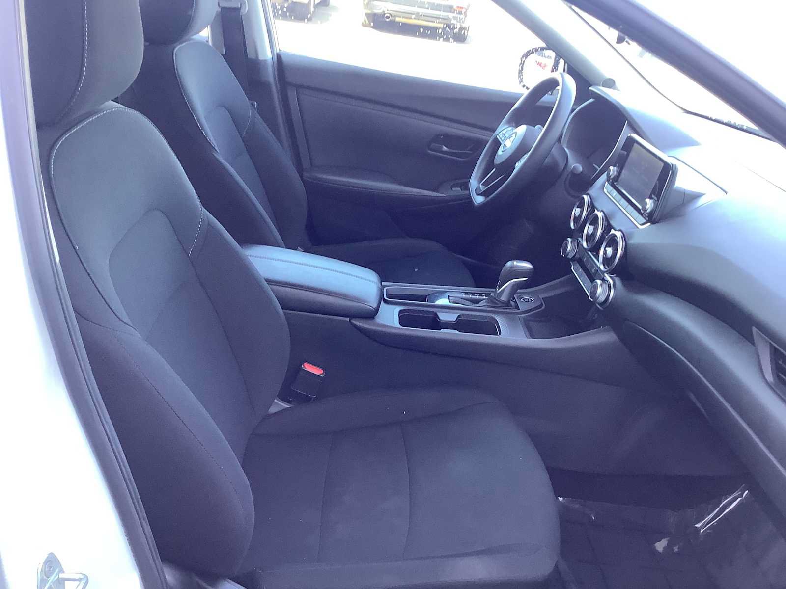 Used 2024 Nissan Sentra S FWD image 15