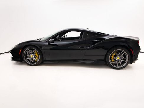 Certified 2020 Ferrari F8 Tributo RWD image 8