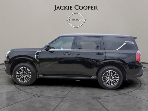 New 2026 Nissan Armada Platinum image 2