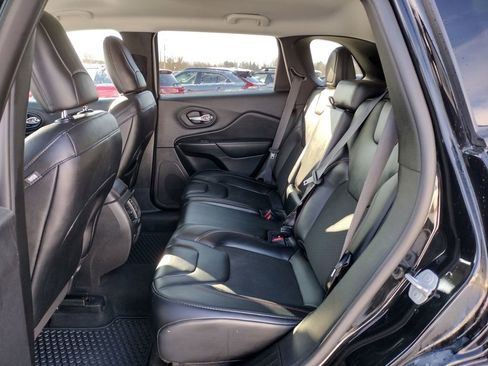 Used 2022 Jeep Cherokee Trailhawk w/ Trailer Tow Group image 9