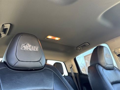 Used 2022 Chevrolet Colorado ZR2 w/ Colorado ZR2 Bison Edition image 23