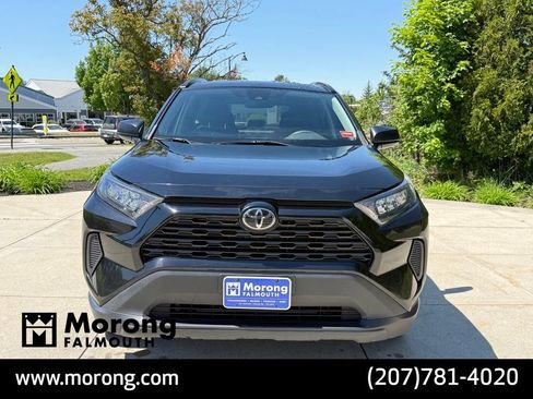 Used 2021 Toyota RAV4 LE AWD/4WD image 3