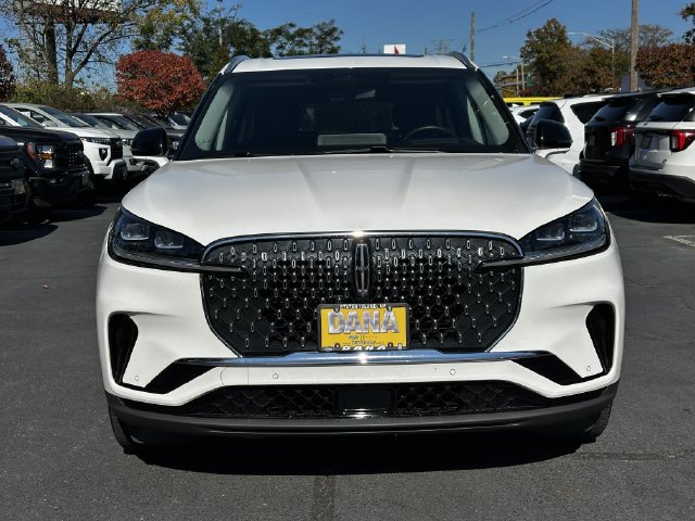 Certified 2025 Lincoln Aviator Reserve w/ Equipment Group 201A AWD/4WD image 2