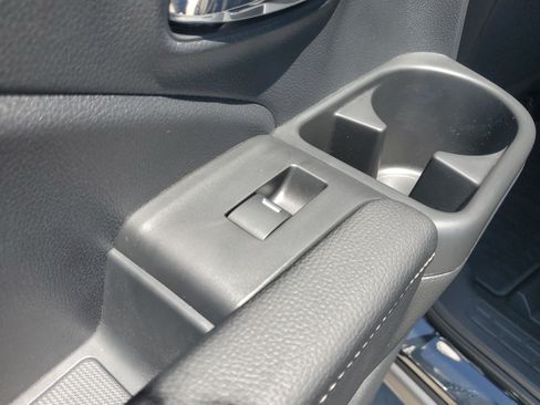Used 2024 Honda Ridgeline Sport image 16