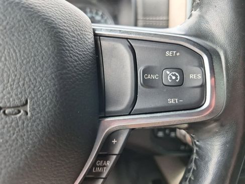 Used 2019 RAM 1500 Laramie w/ Sport Appearance Package AWD/4WD image 24