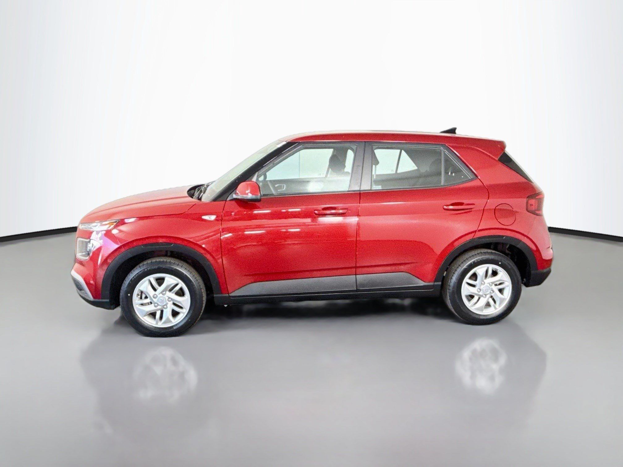 Used 2021 Hyundai Venue SE w/ Cargo Package FWD image 6