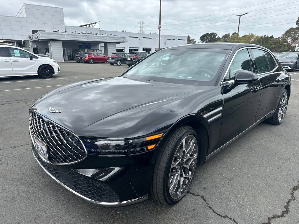 Used 2023 Genesis G90 3.5T AWD/4WD image 3