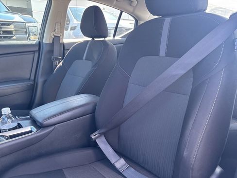 Used 2024 Nissan Sentra SV image 15