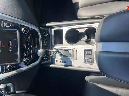 Used 2025 Cadillac CT5 Premium Luxury RWD image 28