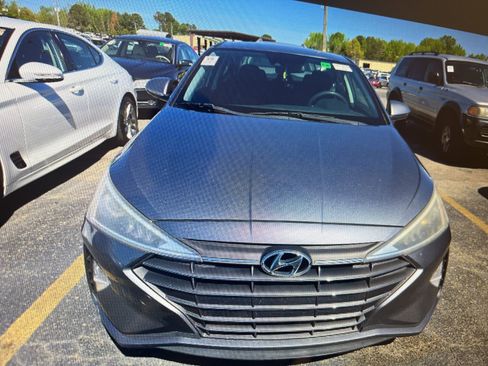 Used 2019 Hyundai Elantra SEL w/ Cargo Package image 11