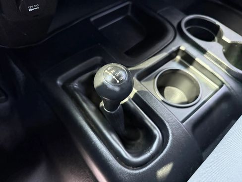 Used 2013 RAM 2500 Tradesman w/ Chrome Appearance Group image 18