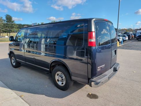 Used 2016 Chevrolet Express 2500 LT w/ LT Preferred Equipment Group image 6