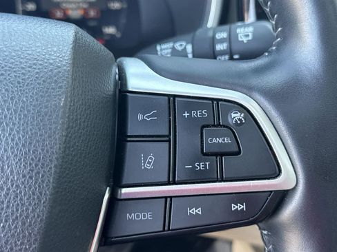 Used 2023 Toyota Highlander Limited image 20