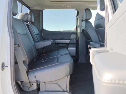 New 2025 Ford F250 Lariat w/ Lariat Ultimate Package image 45