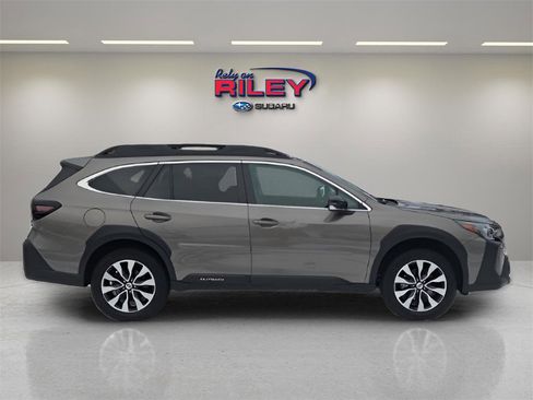 Certified 2023 Subaru Outback Limited image 6