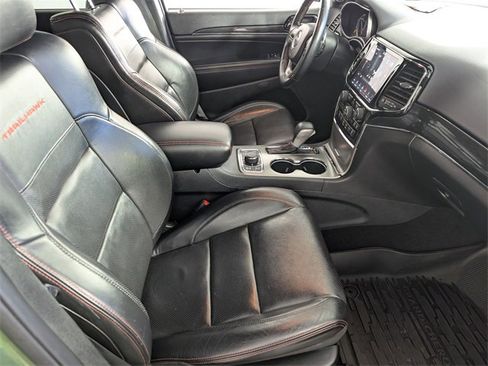 Used 2019 Jeep Grand Cherokee Trailhawk w/ Trailhawk Luxury Group image 19