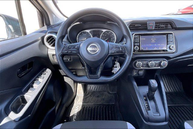 Certified 2025 Nissan Versa S w/ Trunk Package FWD image 4
