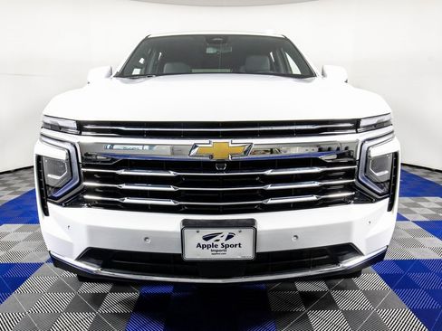 Used 2025 Chevrolet Tahoe LT image 2