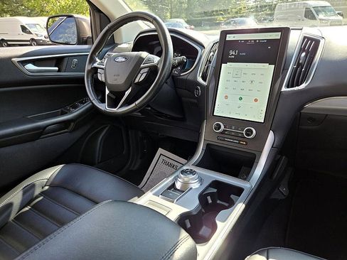 Used 2021 Ford Edge SEL image 12