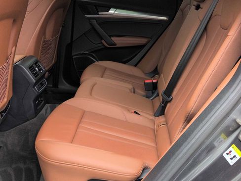 Used 2022 Audi Q5 2.0T Premium Plus w/ Premium Plus Package AWD/4WD image 21